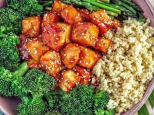 General Tso’s Tofu with Quinoa, Broccoli and Green Asparagus