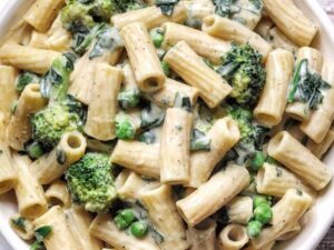 Rigatoni Alfredo with Green Vegetables