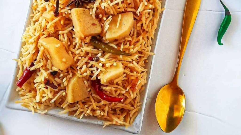 Aloo Tahiri