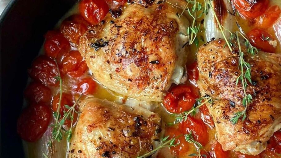 Chicken and roasted tomatoes traybake