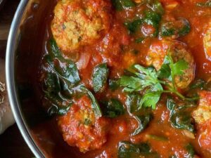 Chicken meatball curry