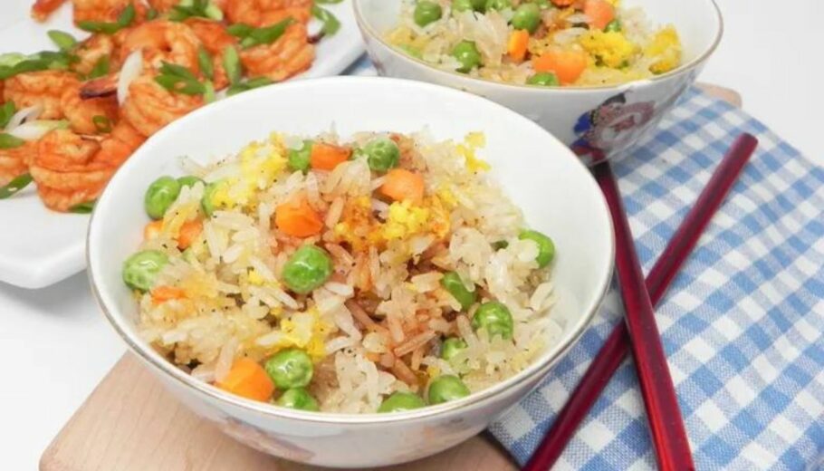 Packed with flavorful ingredients and cooked to perfection in an air fryer, this dish is a healthier alternative to traditional fried rice.
