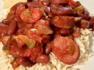 This delicious dish combines tender red beans and aromatic rice, creating a flavorful and satisfying meal. Perfect for busy weekdays or lazy weekends, this recipe is a true crowd-pleaser.