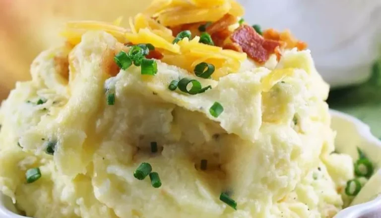 « Indulgent Cheesy Mashed Potatoes with a Creamy Twist