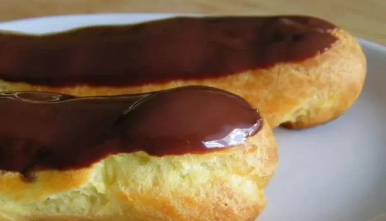 Creamy Delights: Vanilla Eclairs with Semisweet Chocolate