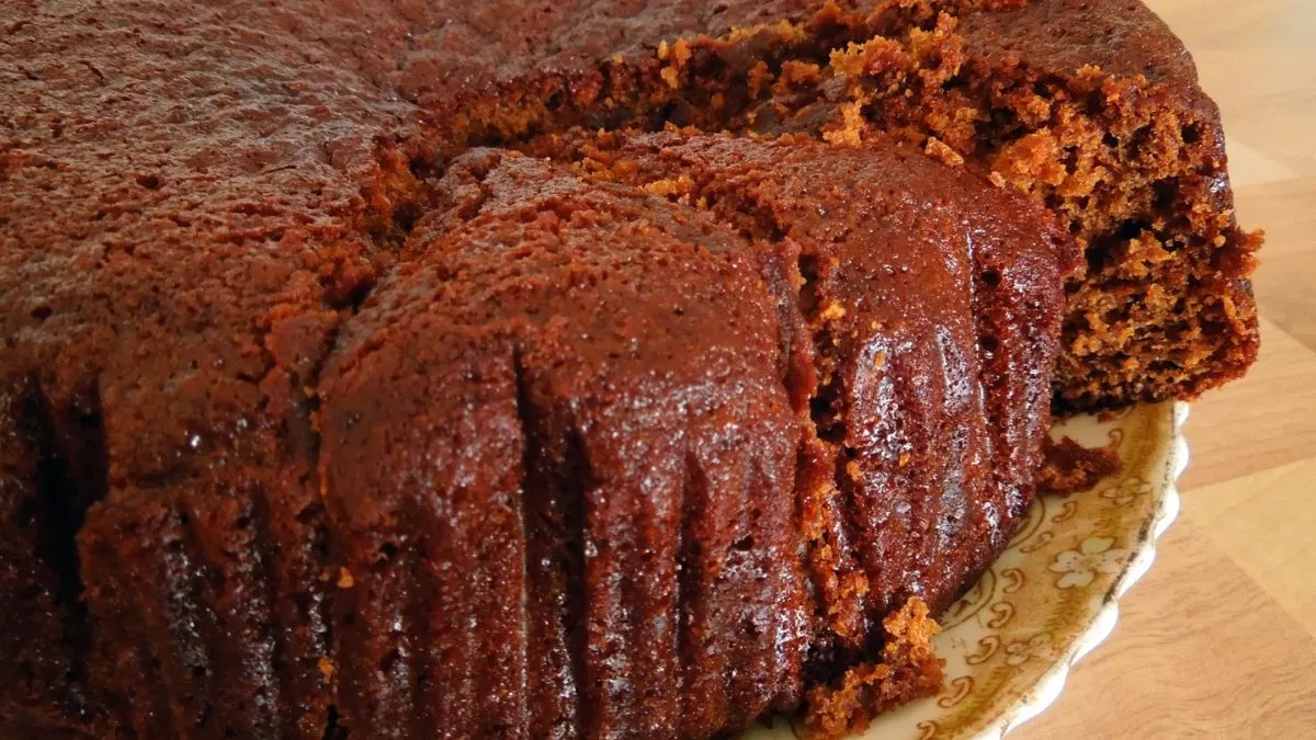 Sticky Ginger Cake Recipe | Quick & Moist Cake